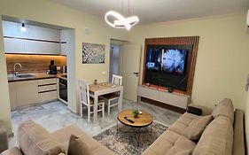 Downtown Deluxe Apartment